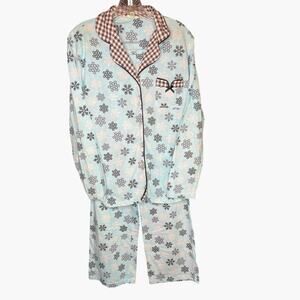 Hanes long sleeve pajama set, blue with snowflakes, size L, EUC